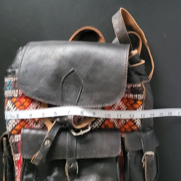Vintage 70’s Hand Made Leather Backpack. Excellent Condition. Large. - Picture 9 of 9